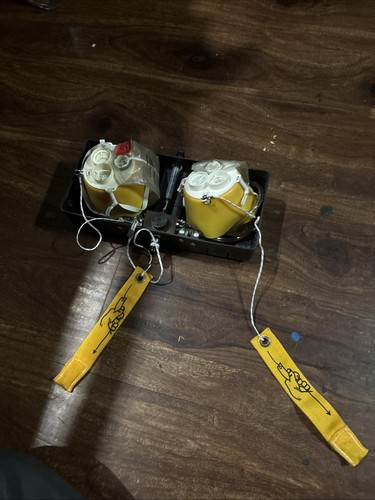 Avox oxygen mask box - oxygen,